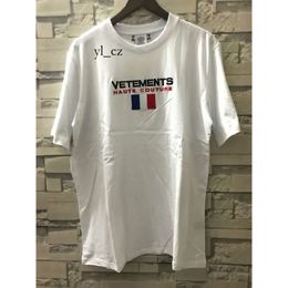 T-shirt Homme Vetements Chemise Designer T-shirts Streetwear Hip Hop Oversize Vetements T-shirt à manches courtes Big Tag Patch VTM T-shirts Broderie Noir Vetements 4193