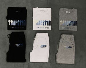 Camisetas para hombres Diseñador Trapstar T Shirt Traje de estampado de manga corta Chenille Track Supruit Black Algodón Londres Londres Motion Current 3911s
