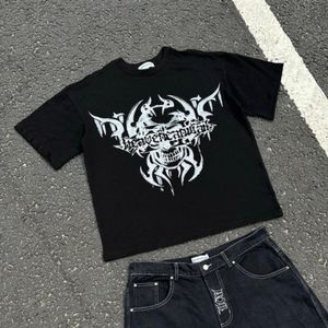 Camisetas masculinas Y2K T Shirt Men Hip Hop Hop Retro Skull Impresión gráfica Camiseta de gran tamaño Harajuku Punk Rock Goth Switle Tops Streetwear 230825