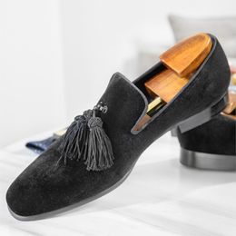 Hommes gland mocassins luxe chaussures décontractées Style britannique Gentleman robe de mariée chaussures respirant fête dîner chaussures formelles pour hommes