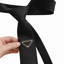 Tie à hommes Triangle Coldie pour hommes Bolo Tie Tie Men Adolescent Vêtements formels Luxury Mini STRAP DE TRAVAIL DADIES FI BLAND COU COU CAS G6H1 #