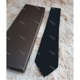 Corbatas para hombre Marca Hombre Carta de moda Corbatas Hombre Gravata Slim Tie Classic Business Banquete de boda banquete Casual corbata roja para hombres 218I