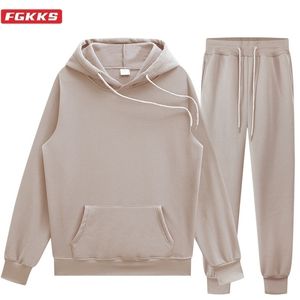 Heren tracksuits FGKKS Men stelt hoodiePants twopieces Twopieces Casual Solid Color Sweatsuit Men Men Fashion Sportswear Brand Set Tracksuit Male 220909