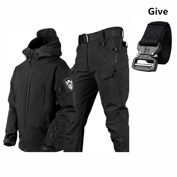 Survêtements pour hommes Ceinture gratuite Peau de requin Soft Shell Winter Plush Épaissie Tactiques d'alpinisme Garder au chaud Imperméable Anticutting Charge Suit 230731