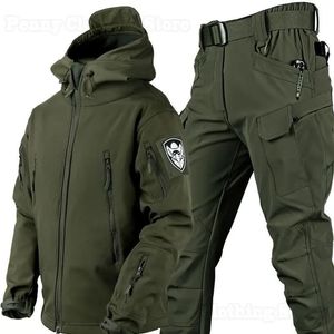 Survêtements pour hommes en plein air peau de requin costume chaud forces spéciales plus velours épaissi automne et hiver grande taille veste porter 231129