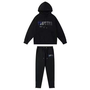 Survêtements pour hommes Survêtement Trapstar Sweat à capuche de luxe Deux pièces Impression 3D Lettre Femme Décoration Épaisse Europe Américain Basketball Football Dhbm4