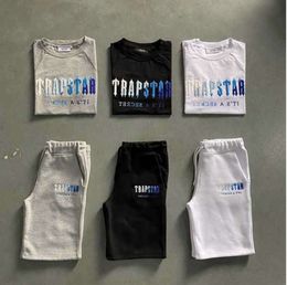 Conjunto de camiseta Trapstar para hombre Chándal bordado con letras Pantalones cortos de felpa de manga corta Corriente de movimiento 5418ess