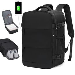 Mochila de viaje para hombre, mochila impermeable para portátil de 15,6 pulgadas aprobada por aerolínea, mochila escolar para mujer con compartimento para zapatos 240126