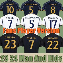 Tshirts masculins 2023 2024 Bellingham Vini Jr Soccer Jerseys Rodrygo Camavinga Real Madrids Arda Guler Away Fans Player Men Kids Women Kit Football Tshirt Modric Camiset