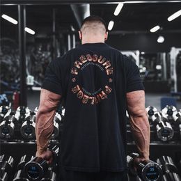 Heren T-shirts Katoen Losse Mannen Spier T-shirt Bodybuilding Fitness Top zomer mode Big Size afdrukken Oversized Korte Mouw kleding 230428