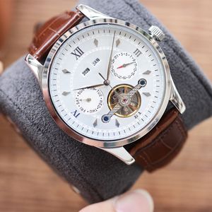 Heren Bekijk automatische mechanische horloges 41 mm voor mannen Fashion polshorloges Zakelijke polshorloge lederen strap Montre de Luxe Hollow Out