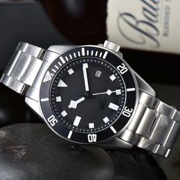 Mens Watch Classic Designer Luxe Automatische beweging Keramische ring Watch Grootte 42 mm roestvrijstalen riem Casual Business Watch