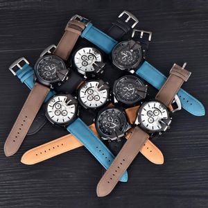 Watch Designer Watch Watch de haute qualité Luxury Limited Quartz Battery Leather V4