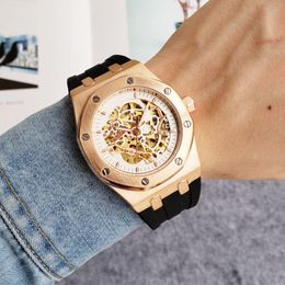 mens watch designer montres de haute qualité automatique mouvement mécanique saphir étanche sport montre luxe montres-bracelets pour hommes