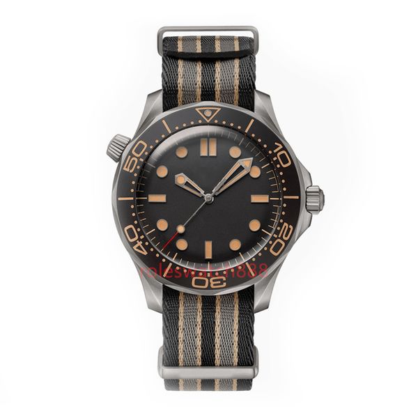 Reloj para hombre Relojes OMG Relojes de alta calidad 300m 007 Correa de caucho Reloj de pulsera de lujo de 42 mm Movimiento 2813 Relojes de pulsera originales a prueba de agua Zafiro U1 AAA