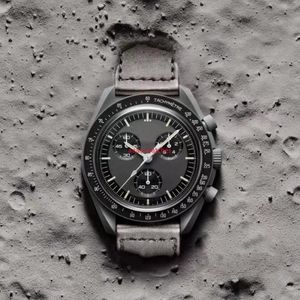 Homme de surveillance de haute qualité Bioceramic Planet Moon Watch Full Fonction Quarz Chronograph Movement Watches imperméable Luminous Leathe292E
