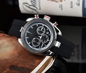 Montres pour hommes de haute qualité luxe Quartz-batterie mode affaires caoutchouc 40mm montre