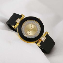 Montres pour hommes Simple noir blanc quartz femmes design minimaliste bracelet en silicone montre-bracelet grand cadran mode féminine créative wa2887