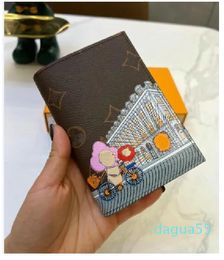 Hommes Femmes Designer Porte-passeport Lady Portefeuille Fleur Lettre Imprimer Sérigraphie Porte-cartes En Cuir Bourse De Mode Pour Passeports