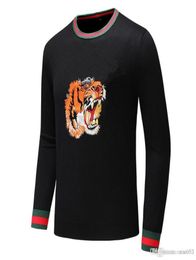 Sweat-shirt de luxe pour hommes de créateurs de femmes à manches longues à capuche à manches longues Sweator Sweater Treat Pullovera1197026