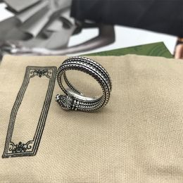 Hommes femmes anneaux créateur de mode Vintage Bague gravure Couples Bague de mariage bijoux cadeau amour anneaux Bague parfaite AAA