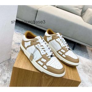 Hombres Mujeres Zapatillas de deporte Zapatos Casual Calidad Moda Zapato Cuero Transpirable Chunky Top Diseñador Bajo Skel Deportes Amirrs Red Bone Board Pequeño Blanco Panda Color BSR1