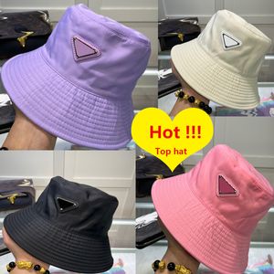Designers du chapeau de seau pour femmes mouss