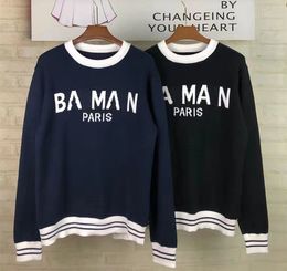 Lettres de chandail de créateur de femmes pour hommes Pullover Men Sweat à capuche à manches longues Sweet-shirt actif broderie de tricots Vêtements d'hiver 23SS