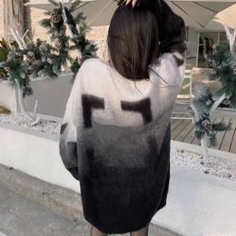 Heren Damesontwerpers Sweaters Sweaters Fashionmerk F Letter Gradiënt Mohair Arrow Jacquard Round Neck Pullover Sweater