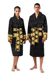 2024 Bathrobe voor mannen en vrouwen Slaap Robe unisex man katoen slaapkleding nachtjas mantel hoge kwaliteit badjas merkontwerper robe ademende eleg acht kleuren m-3xl