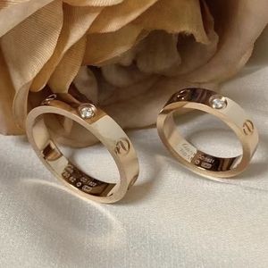 Mens dames liefde ring man 4 mm 5 mm 6 mm bruiloft hoge kwaliteit 925S 18K maat 5-11 luxe diamant rozen zilveren verloving met doos crtir ontwerper gouden bandringen voor vrouw