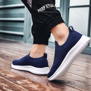 Mentes Femmes Running Tennis Sports Chaussures décontractées Femmes Slip-On Sallers de chaussettes Randage des chaussures de sport de marche