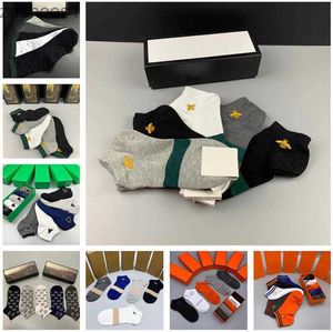 Mens Womens Sock Designer s Summer Short Luxury Little Bee Cotton Haute Qualité 12 Types de Choix 5pairs / with Box