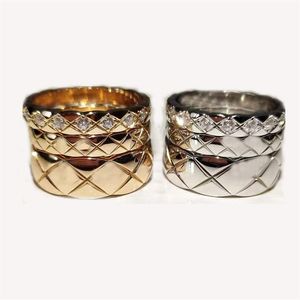 Mens Womens Titanium RVS Love Ring 18K Vergulde Ruit Belofte Verlovingsband Unisex Ring Comfort Fit Maat 5-113042