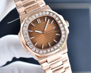 Heren dameshorloge Designer Set met diamanten Horloges 5811 Boutique stalen band Multifunctionele bewegingshorloges voor heren Horloge Datum Maanweergave