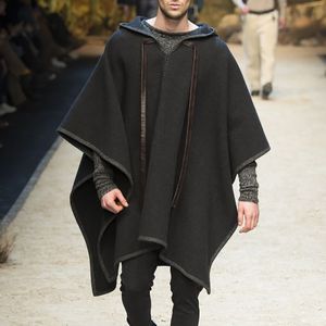 Herenwol Blends Men Fashion Herfst Winter Medieval Gothic Maxi Hooded mantel Poncho -jas Hoodie Cape 230818