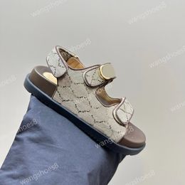 Sandales en laine mérinos Designer Fuffly sandales chaussures de luxe dames femmes classique métal entrelacé lettre fourrure Slingback sandale laine importée semelle épaisse anti diapositives