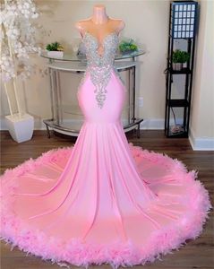 Zeemeermin Veren Sweety Roze Prom Dresses 2024 Voor Zwarte Meisjes Sliver Crystal Kralen Staart Toga Sexy Sparkly Robe De Bal