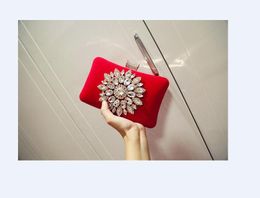 HBP Aid Handmade Beaded Dinner Bag Exquisite en stijlvol compact noodzakelijk voor Europese en Amerikaanse banketten Clutch Bag Magnetic Buckl 002T