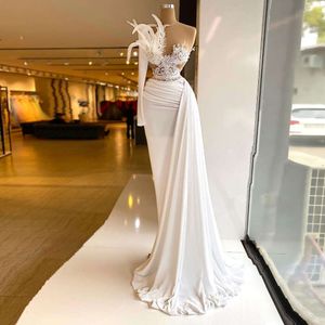 Mermaid Prom Elegant Dresses Un hombro Plumas de manga larga Apliques Beading Women Evening Pageants Gotss Made