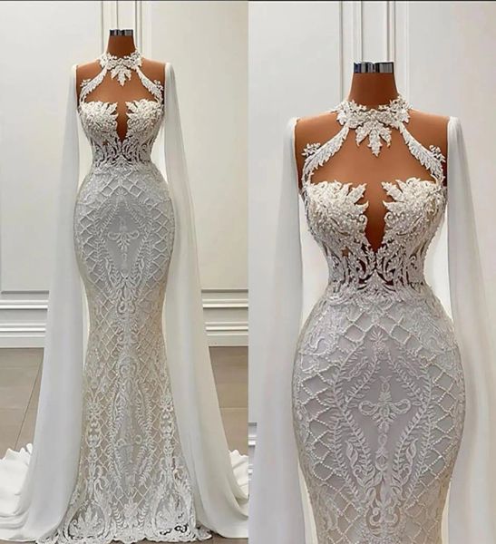 Robes de mariée sirène robe de mariée avec cape sans manches en dentelle appliquée voltigers haut cou pays sur mesure et vestiaire de taille de taille