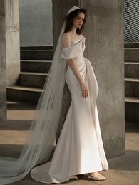 Robes de mariée sirène robes de mariée sexy sans bretelles avec épaules au sol
