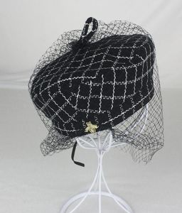 Chapeaux de béret en réseau en mesh pour les femmes mode élégants chapeaux octogonaux mode petites abeilles dames chapeaux de haute qualité fabricants de fournitures 3671654