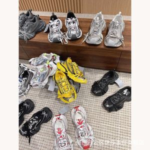 Mesh Sneaker Triple s Track 3xl Chaussures Usées Baskets Balencaiiga Paris 3xl Chaussure Famille Élevée Homme Femme Effet Respirant Chaussures WEWDL