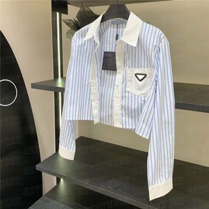 Metalen badge -shirts gestreepte tops voor vrouwen bijgesneden casual blouses Designer Letter Cardigan Shirt Tees