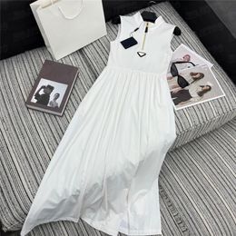 Robes de gilet en métal design jupes à glissière pour femmes Summer Classic Long jupe charmante dame blanche robe noire