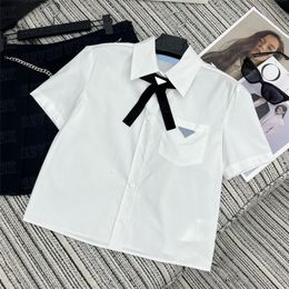 Badge en métal chemises blanches maille épissage jupes courtes femmes vêtements de mode Style court t-shirt Sexy Mini robe noire pour dame