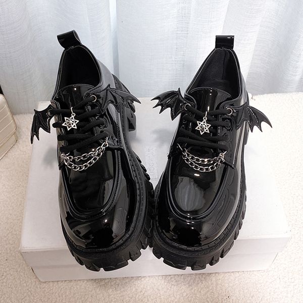 Chaîne métallique 845 Plateforme de danse Lolita Gothic Woman Spring College Style Patent Cuir Pumps Femme Japan School Uniform Chaussures 230411
