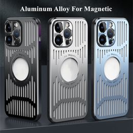 Metalen warmte -dissipatie Ademkoppeling voor iPhone 14 13 12 Pro Max Plus 14Pro 13Pro i14 Case Camera Protector Draadloze lading magnetische hoes