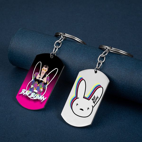 Accesorios de llavero de metal, venta al por mayor, llavero promocional 2D de Bad Bunny Heart, llaveros de aleación personalizados para decoración de llaves de coche